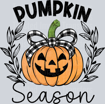 Jack o Lantern With Wreath Halloween